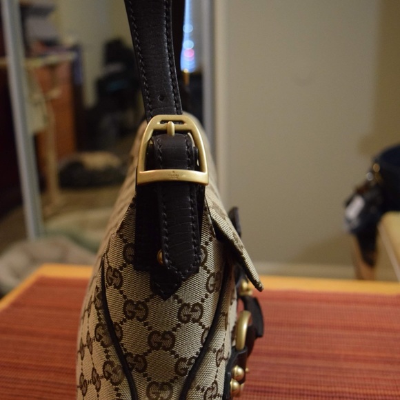 Gucci Beige Monogram Canvas Horsebit Shoulder Bag - Picture 6 of 16